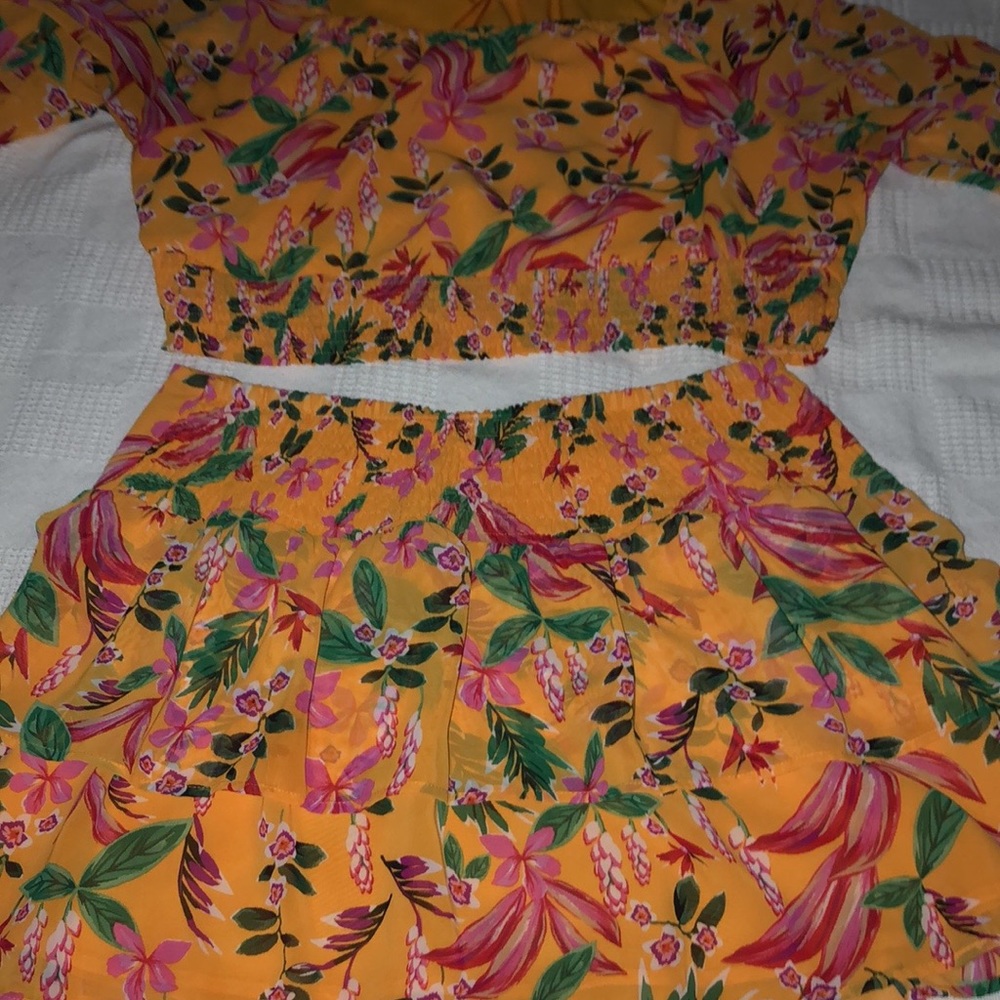 A floral skirt set… Bar 111 in a size XL for both